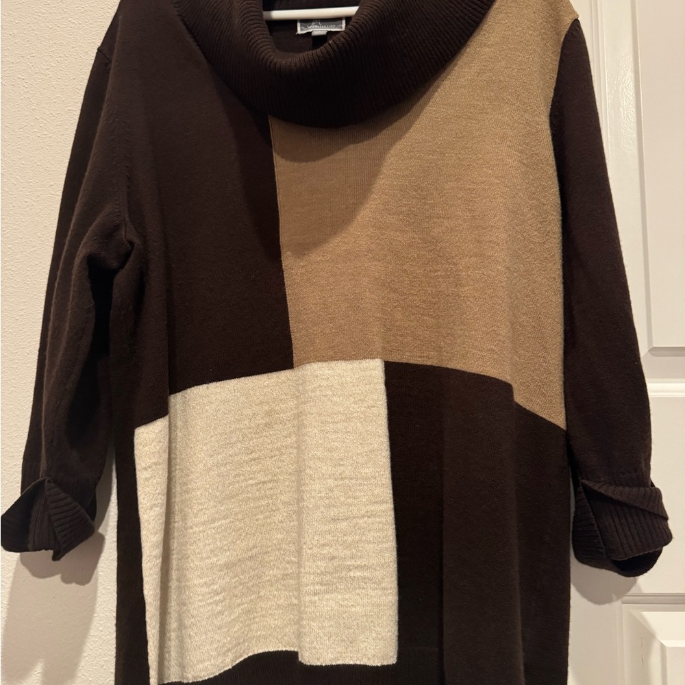 Colorblock Cowl Neck Sweater – Size L